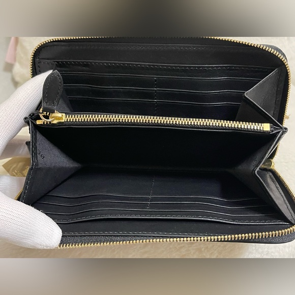 Burberry Horseferry Check Elmore Zip Around Wallet - Authentic - Picture 2 of 4